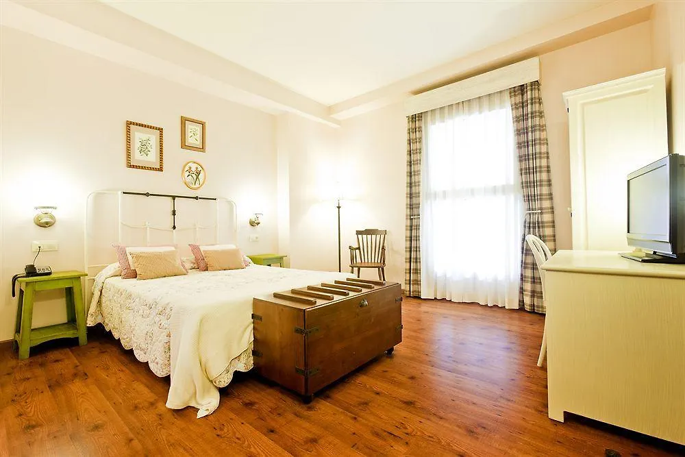 Portaventura Hotel Roulette - Includes Unlimited Access To Portaventura Park & 1 Access To Ferrari Land Salou